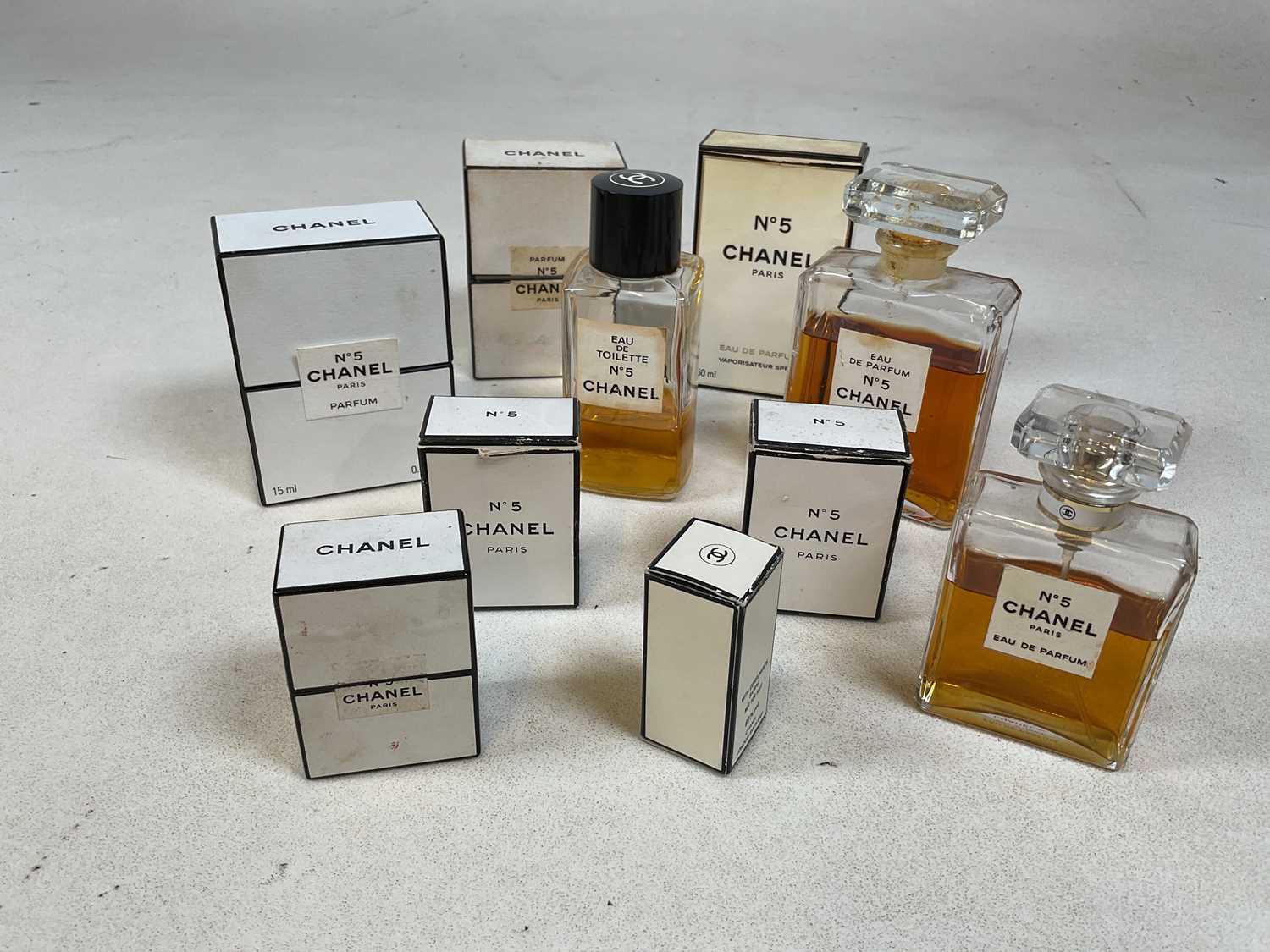 Vintage Chanel No5 perfume and boxes also with a coffret of 3 bottled of Jean Patou - Image 2 of 4