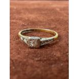 An 18ct yellow gold and platinum diamond ring, size O.