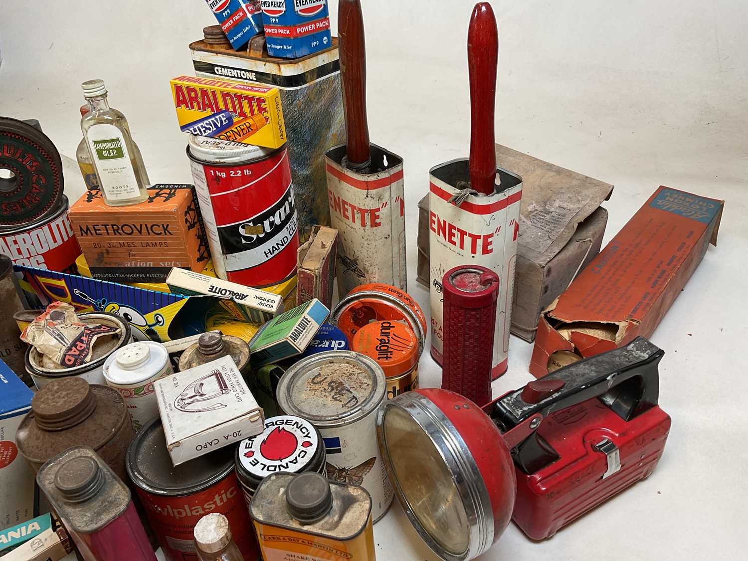 A collection of vintage tins and workshop finds including torches, car components, light bulbs, - Image 5 of 6