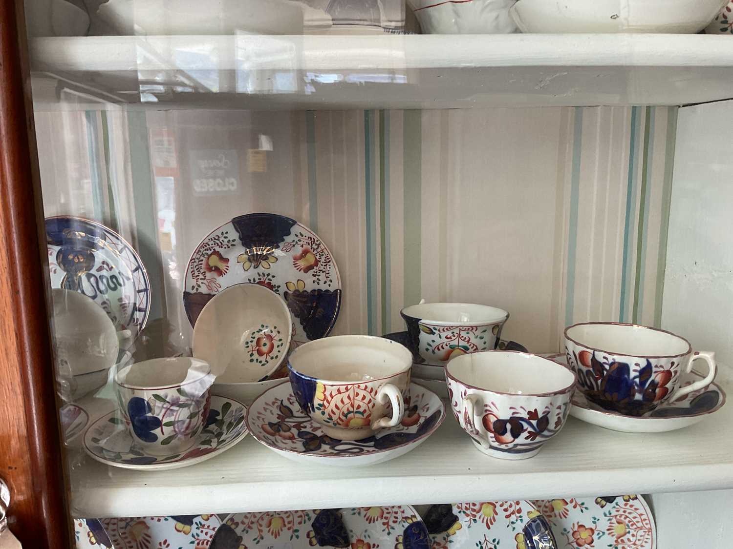 A collection of 19th century and later Gaudy Welsh style teaware, to include a teapot, various tea - Image 9 of 9