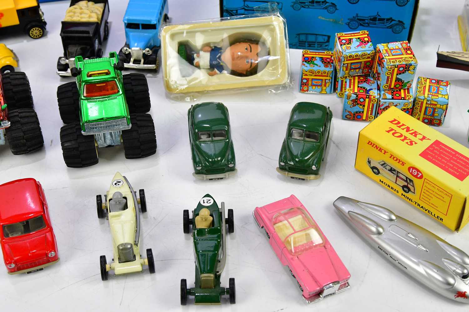 A small quantity of toys to include a Corgi Batmobile, a Corgi Thunderbirds car, a boxed tinplate - Image 7 of 7