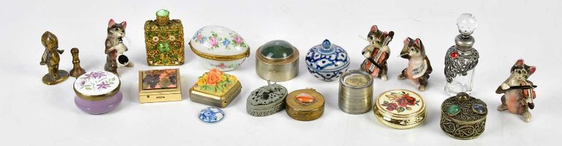 A small group of snuff and trinket boxes to include Limoges examples, together with a ceramic part