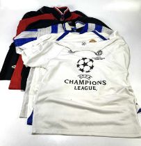 MANCHESTER UNITED; six replica football shirts including third shirt 94/95 season, Total 90 training