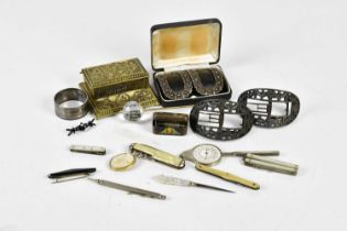 An assortment of 19th century and later items, including a pair of cast metal shoe buckles,