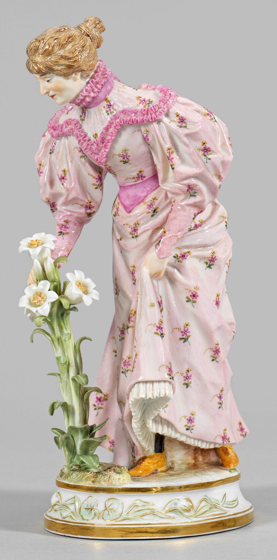 Jugendstil-Figur "Dame mit Lilien"