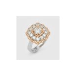 Eleganter Entourage-Ring mit Brillanten