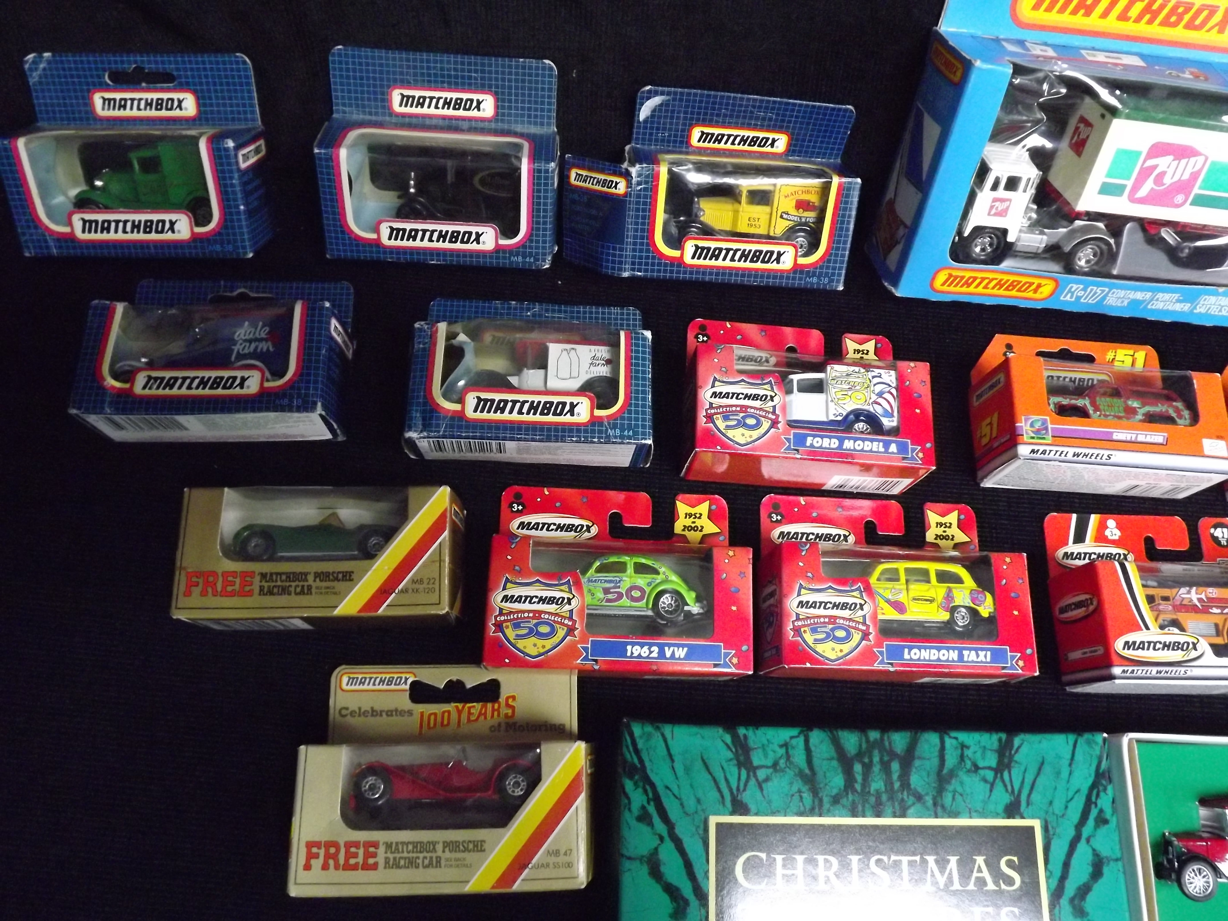 Matchbox Collection. K-17 Superkings 7UP Container Truck, 5 x Blue Check Box Delivery Vans with a - Image 2 of 4