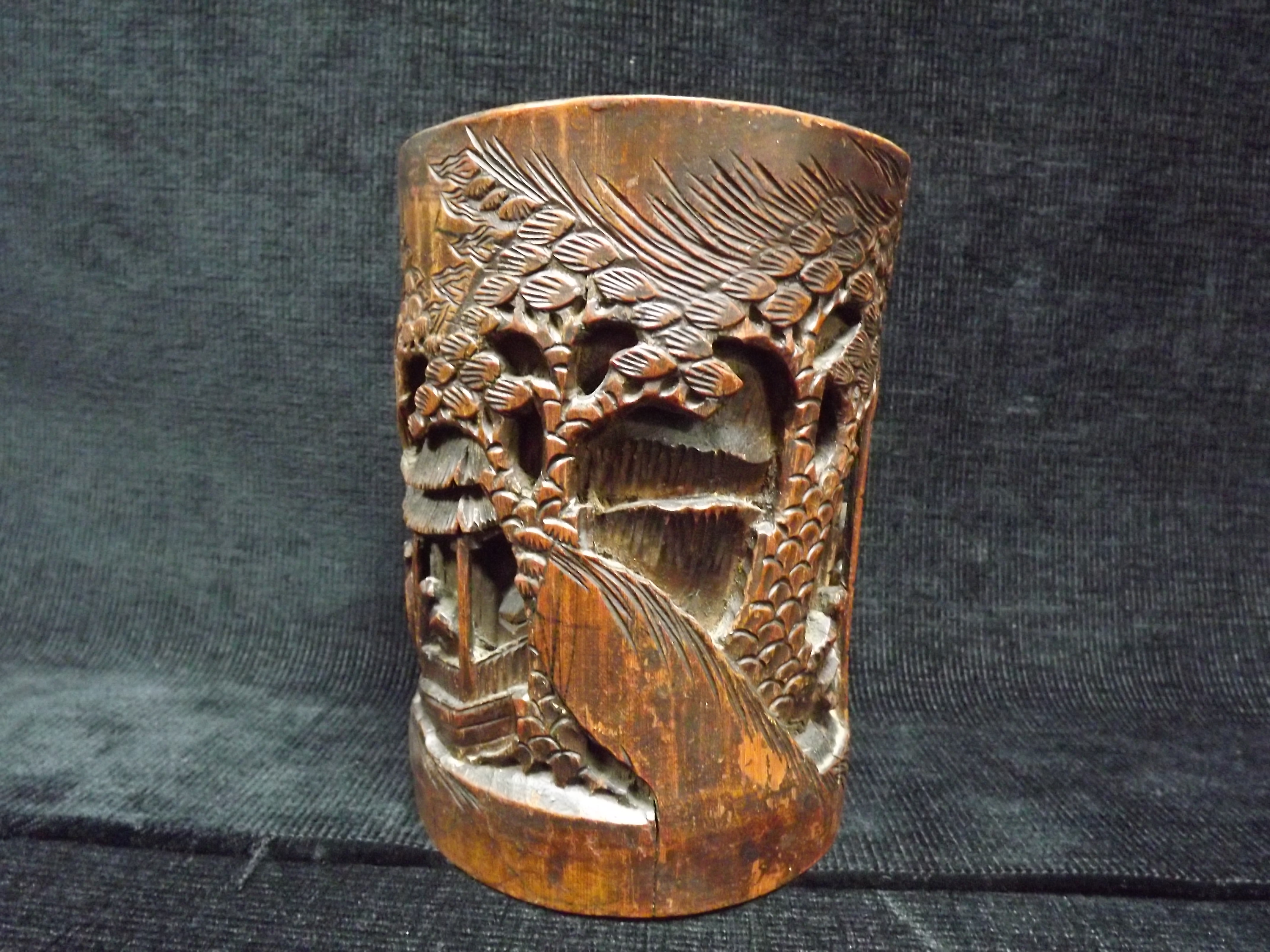 Chinese Carved Bamboo Bitong Brushpot. c19th Century. Shou Lao 中国雕刻竹制笔筒 - Image 3 of 15