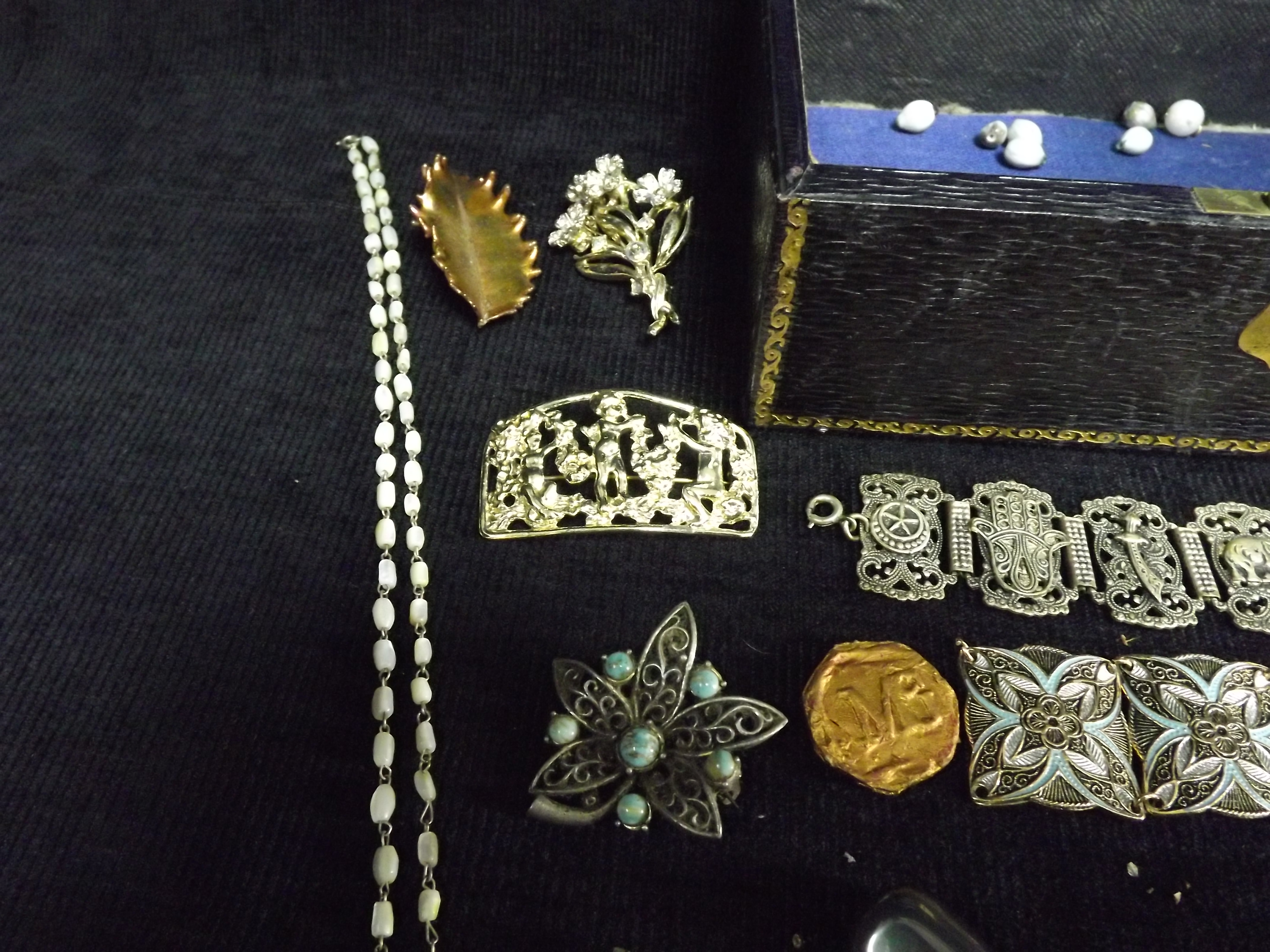 Box of Antique and later Costume Jewelry in wooden covered Box(no key) with small amount of - Image 8 of 13