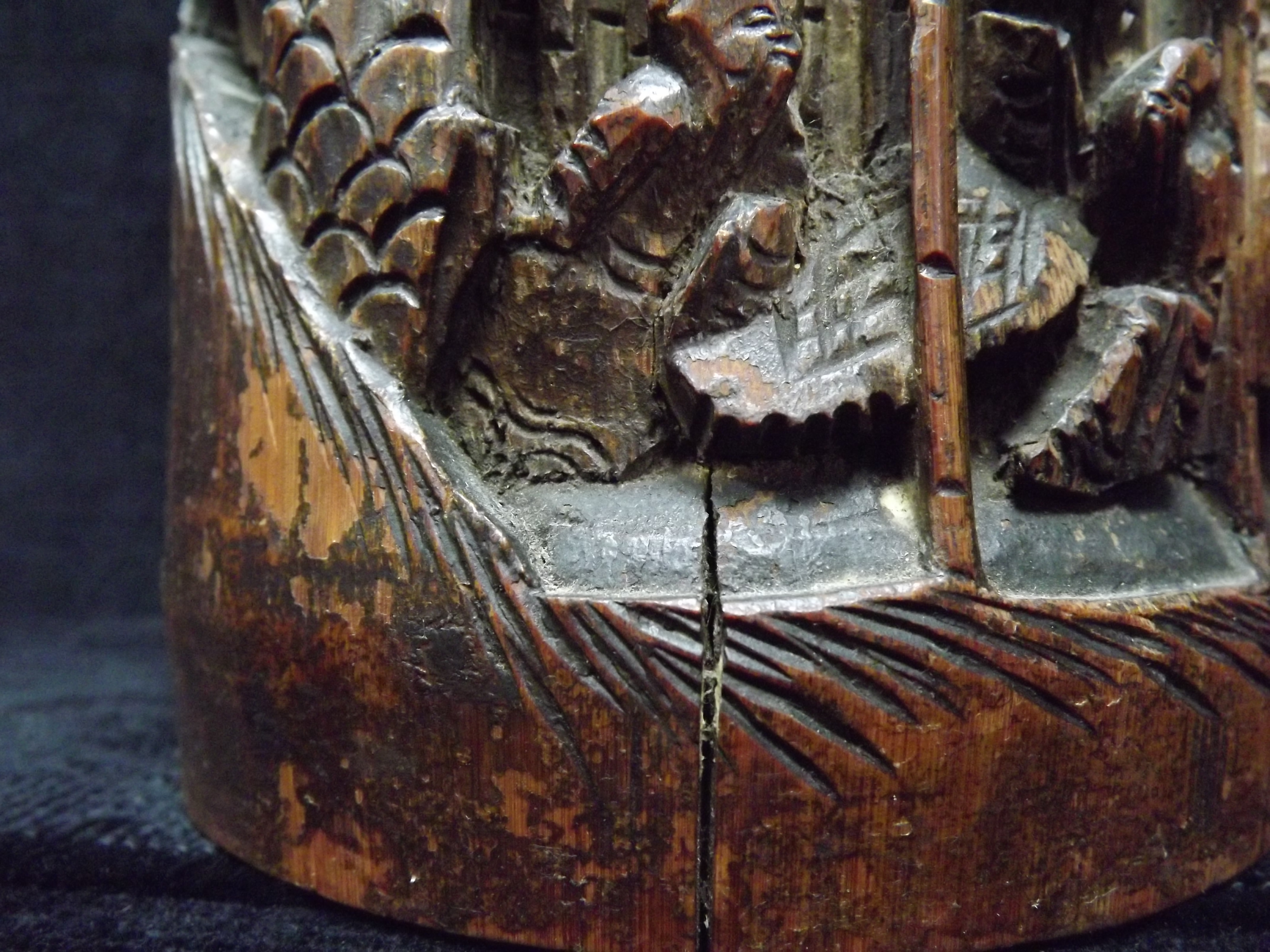 Chinese Carved Bamboo Bitong Brushpot. c19th Century. Shou Lao 中国雕刻竹制笔筒 - Image 11 of 15