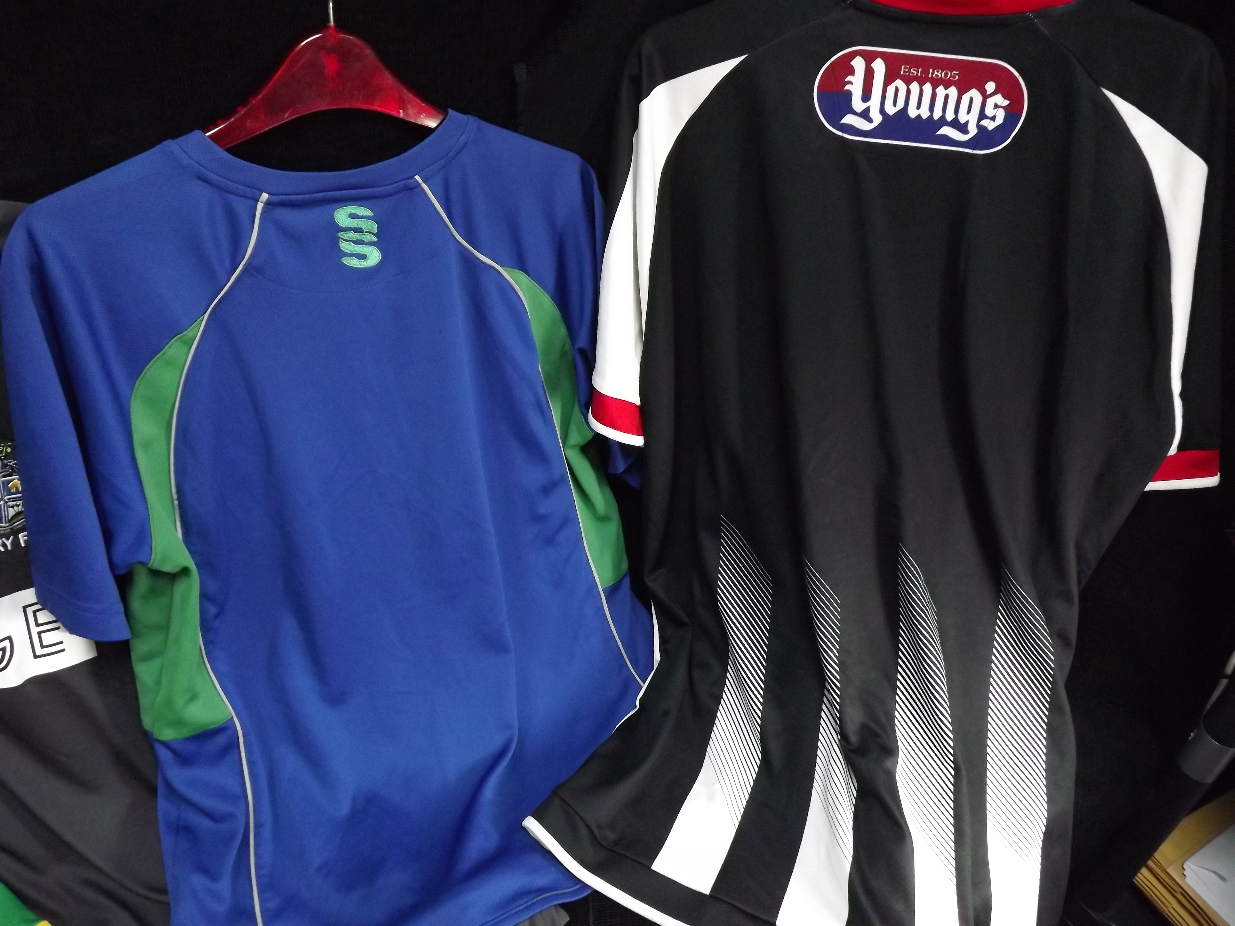 6 x English Football Shirts. Bury Surridge Bridge Blue Green No.26 Shirt(Wear, reverse blank, M), - Image 3 of 7