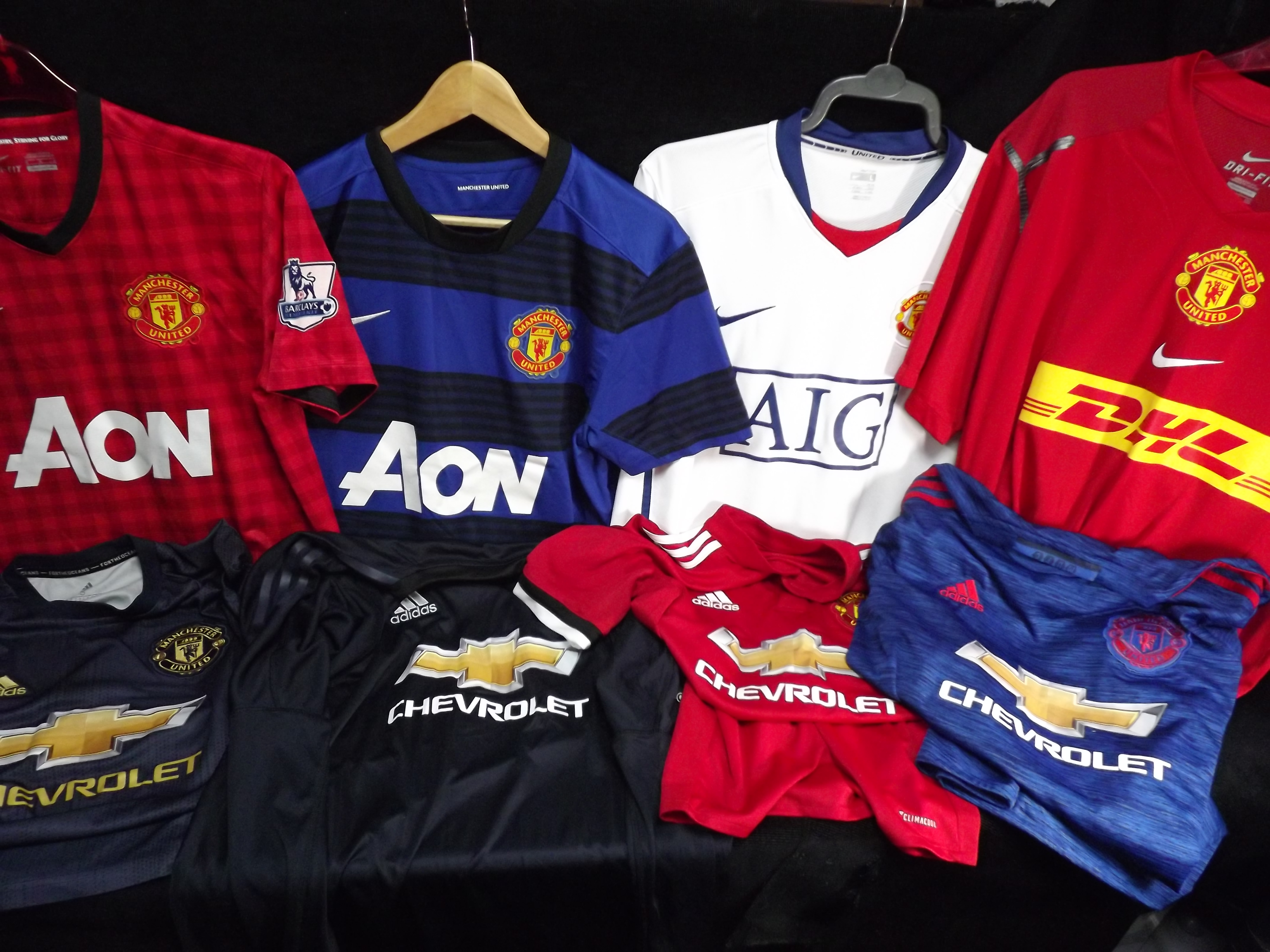 8 x Manchester United Football Shirts. Adidas Chevrolet. No.1 Home Goalkeeper Long Sleeve Shirt in