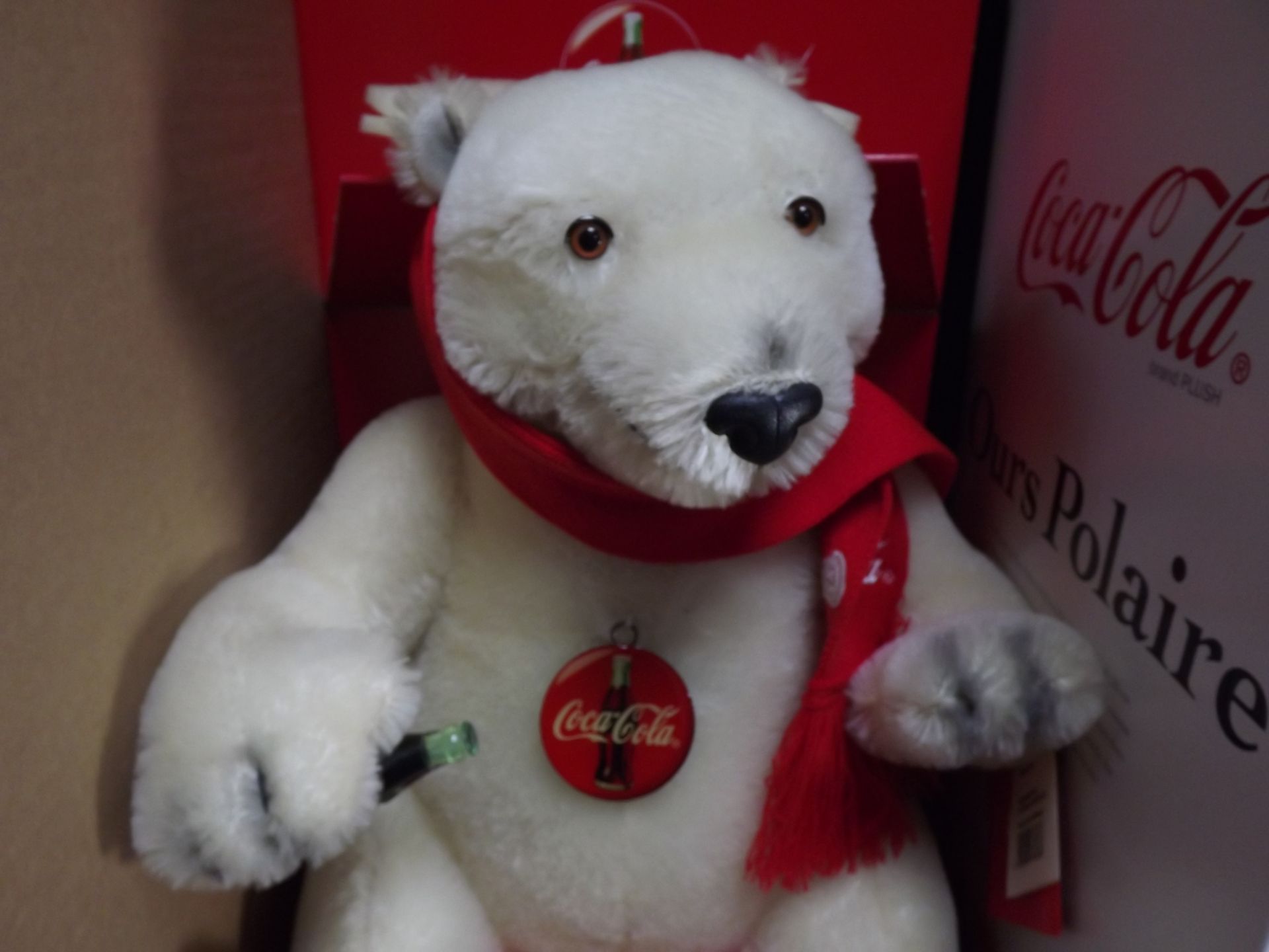 Germany Margarete Steiff Giengen/Brenz - Large size 670336 'Coca-Cola Eisbar' Icebear 1999 Exclusive - Image 2 of 6