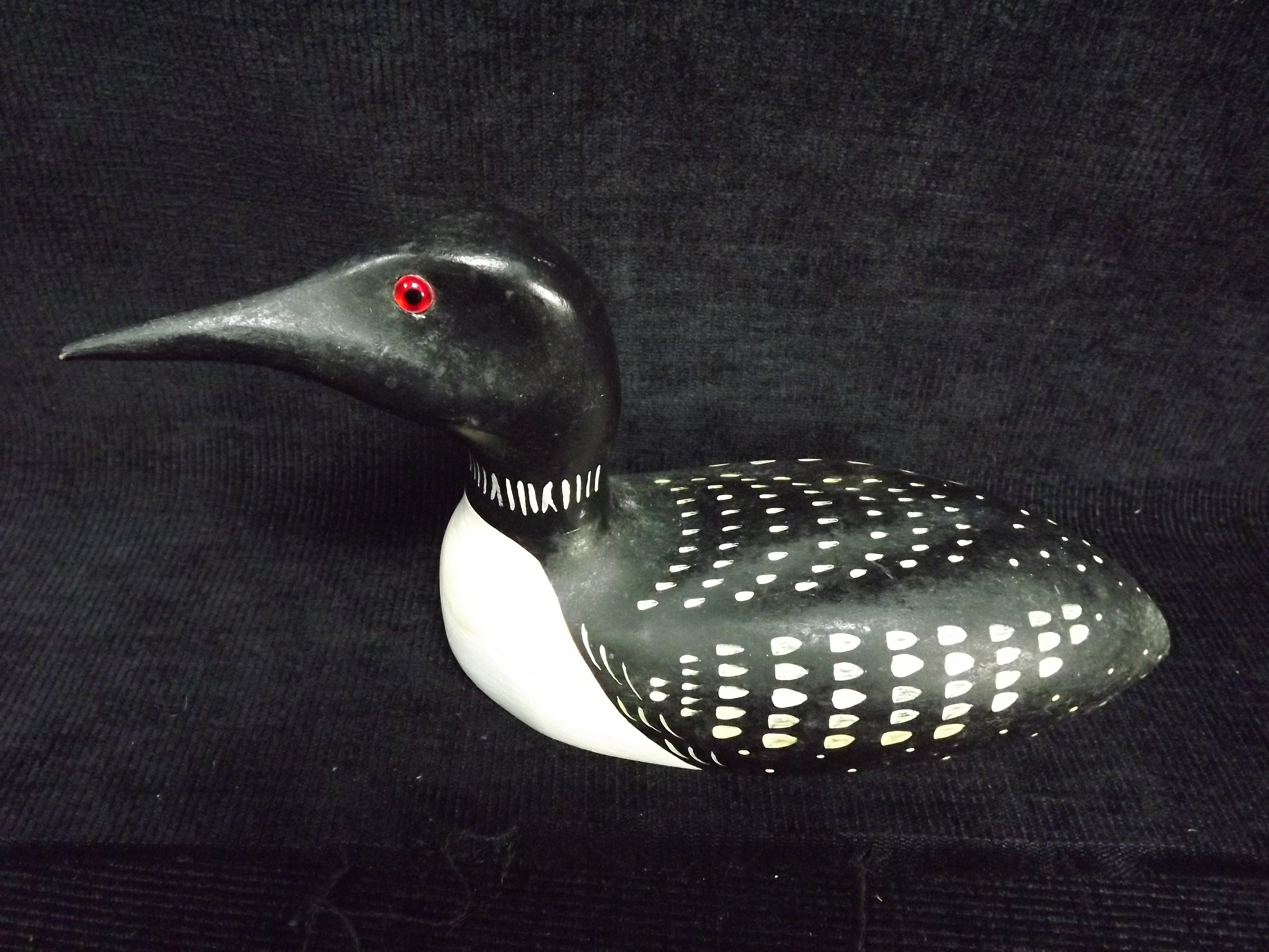 3 x North American Canadian Wooden Bird models - 2 x 'Common Loon' or 'Great Northern Diver' models, - Image 2 of 12
