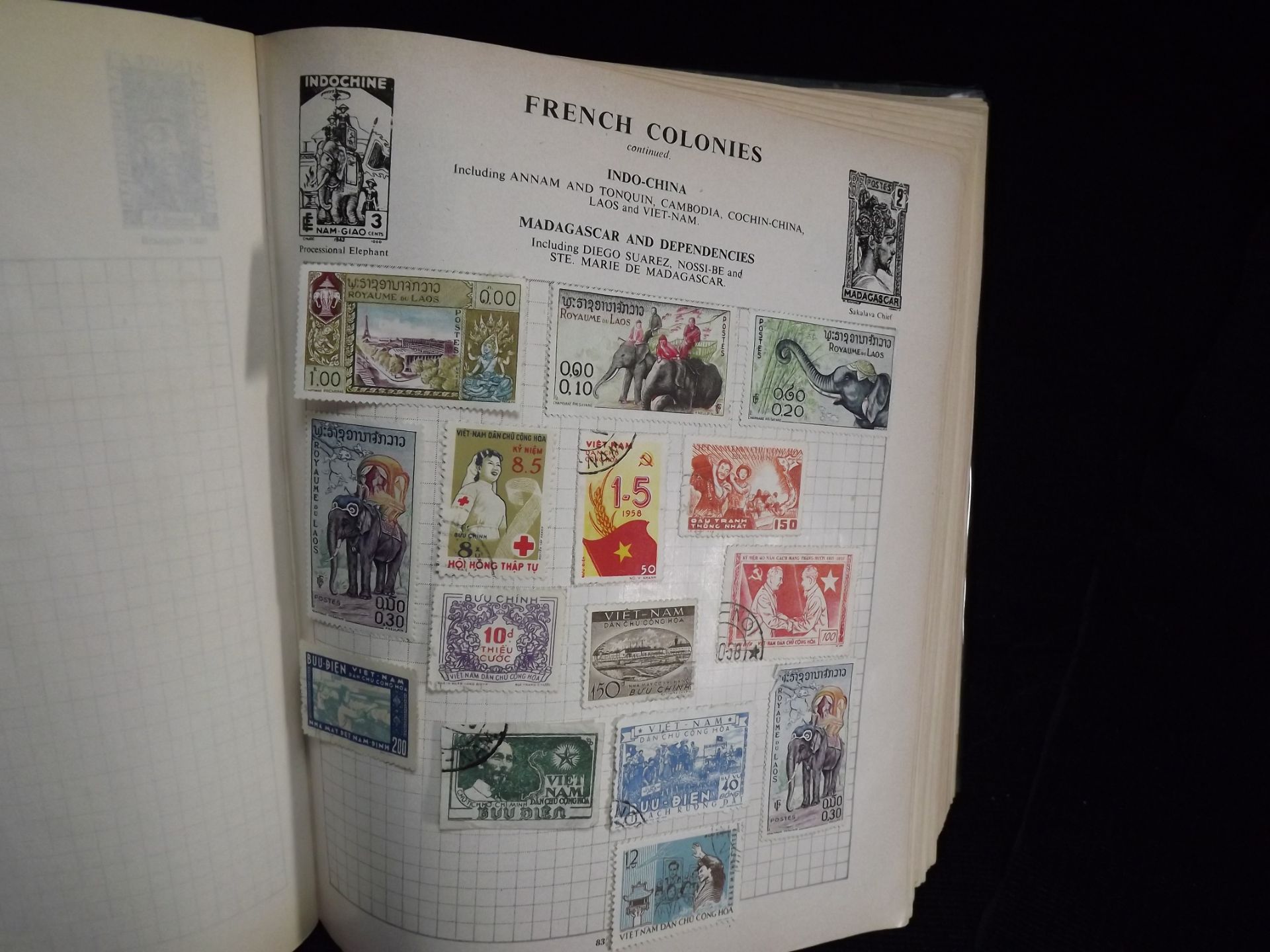 GB & Worldwide Mint & Used Stamp collection with Price Guide and Collector Books. 19th and 20th - Image 38 of 100