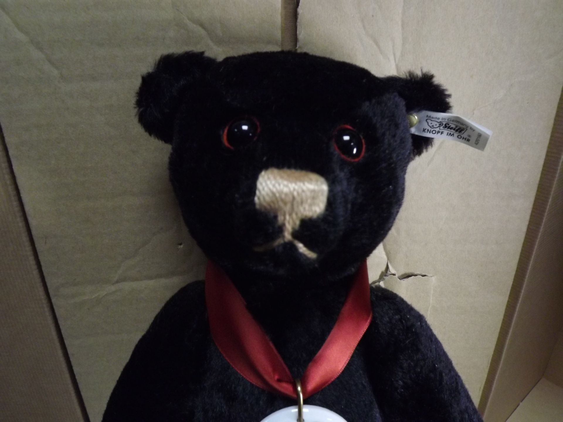 Germany Margarete Steiff Giengen/Brenz - 420160 'Black 1912 Teddy Bear'. 1999 Replica Limited - Image 2 of 8