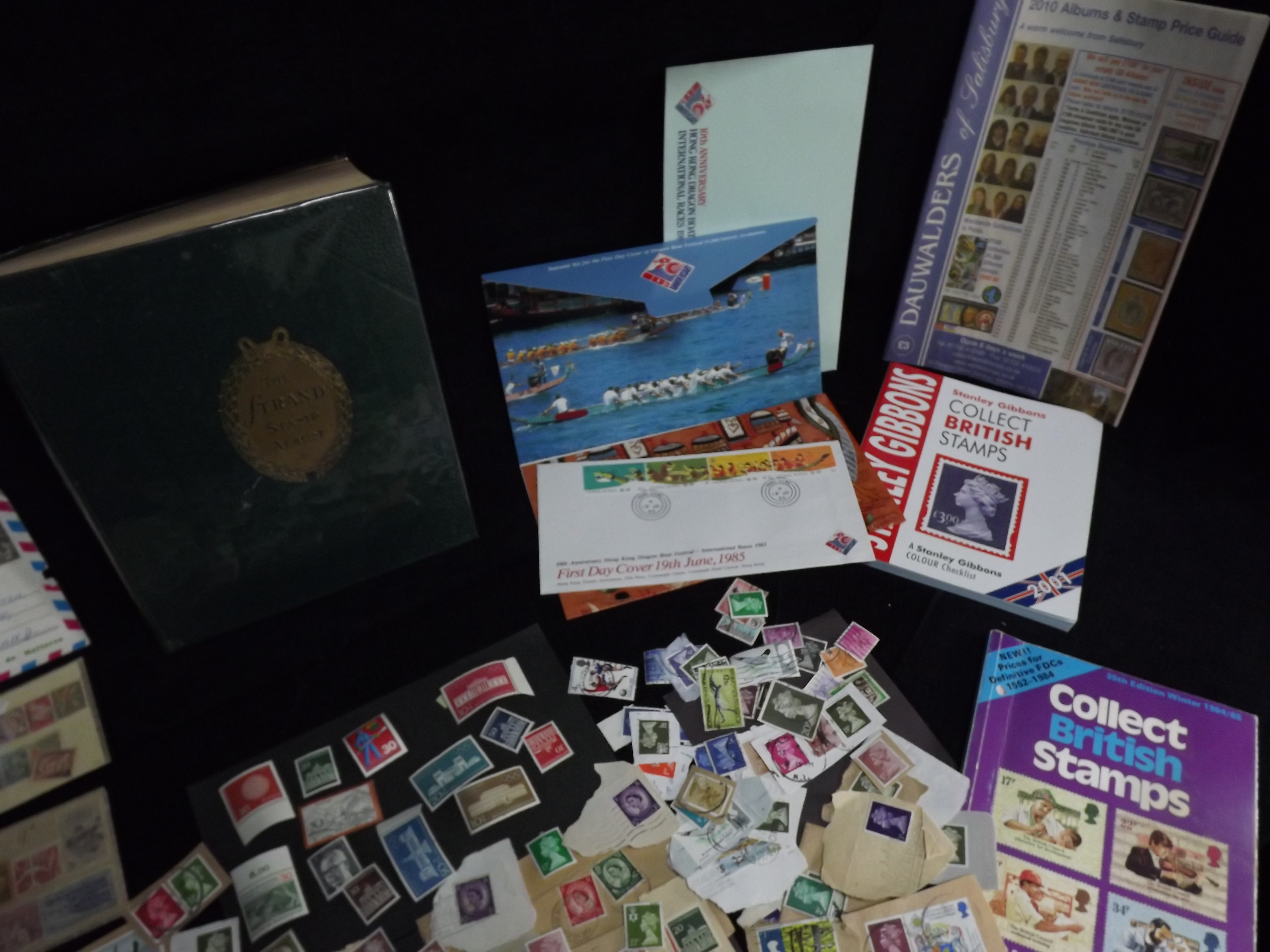 GB & Worldwide Mint & Used Stamp collection with Price Guide and Collector Books. 19th and 20th - Image 6 of 100