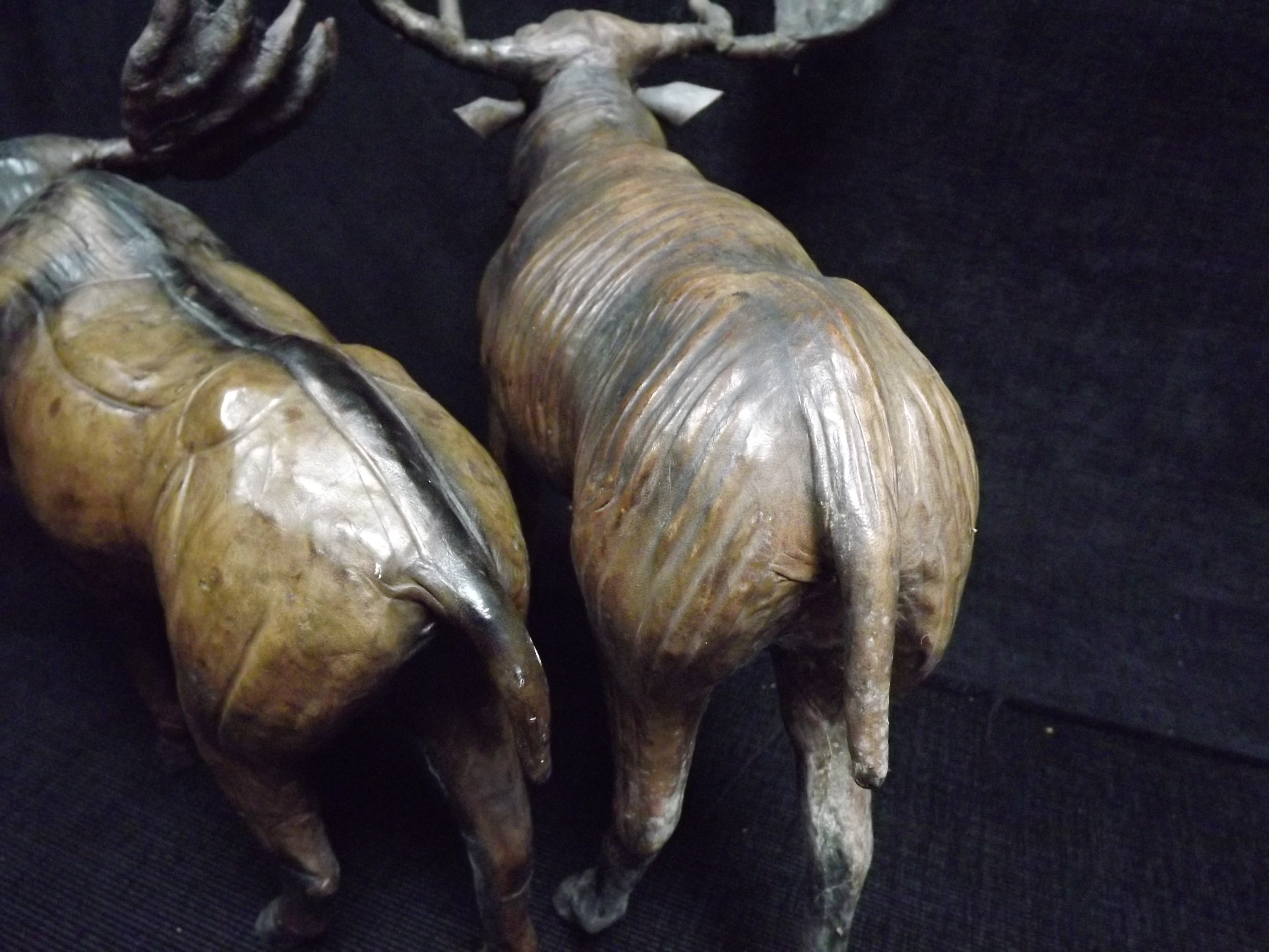 Canada North America - Large Pair of Moose Wood Carvings wrapped in Leather possibly Native First - Image 13 of 14