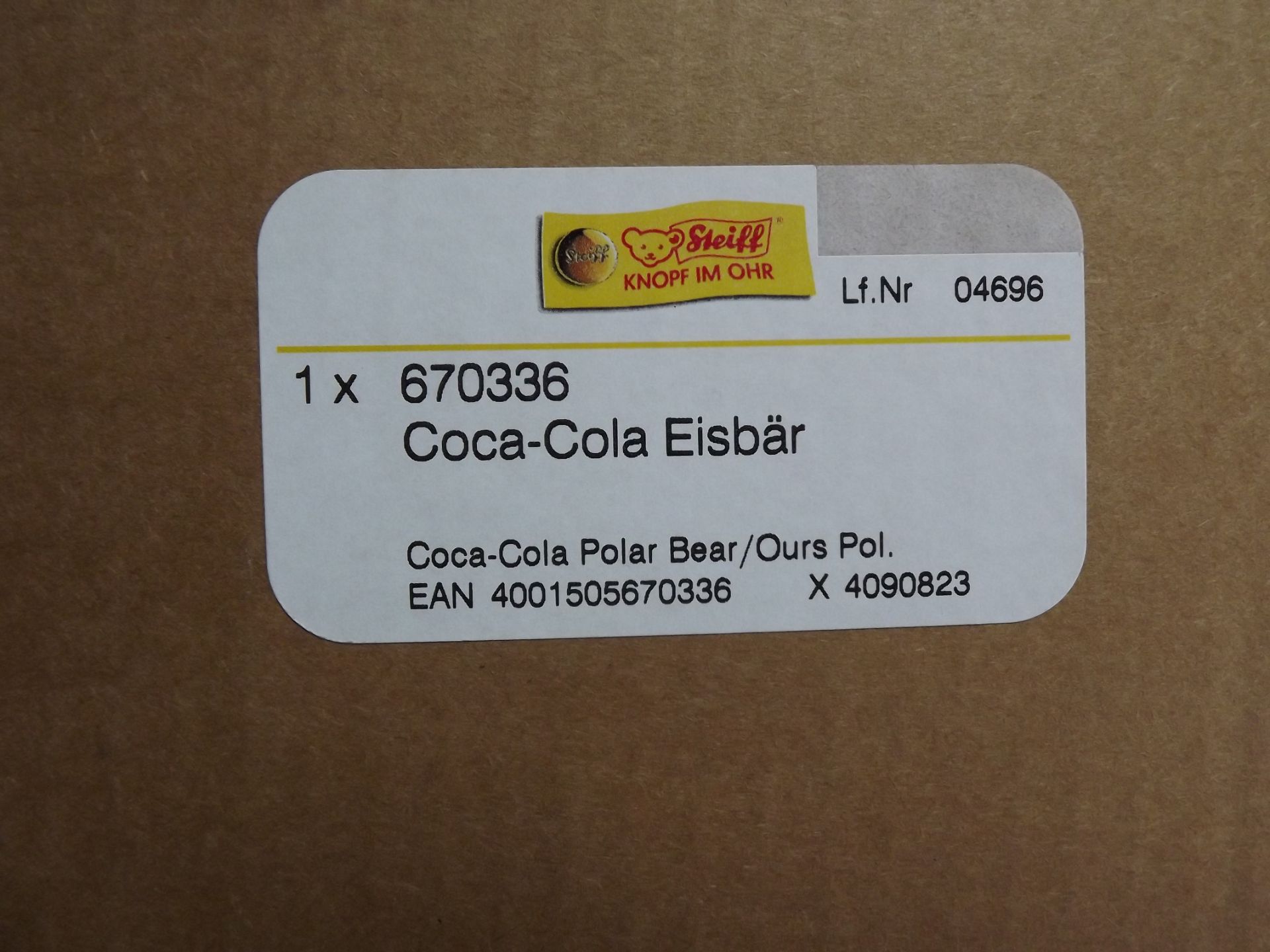 Germany Margarete Steiff Giengen/Brenz - Large size 670336 'Coca-Cola Eisbar' Icebear 1999 Exclusive - Image 6 of 6