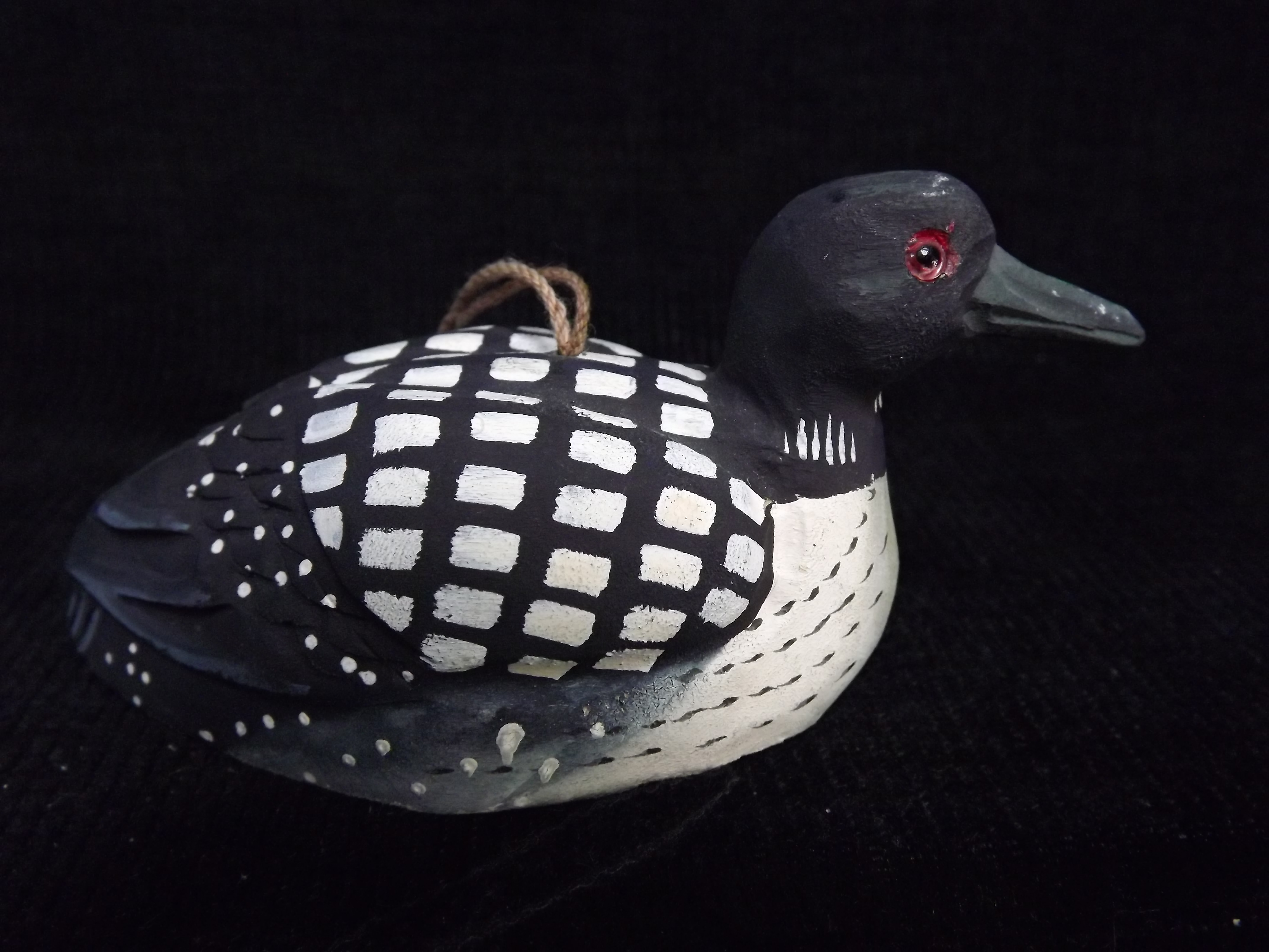 3 x North American Canadian Wooden Bird models - 2 x 'Common Loon' or 'Great Northern Diver' models, - Image 7 of 12