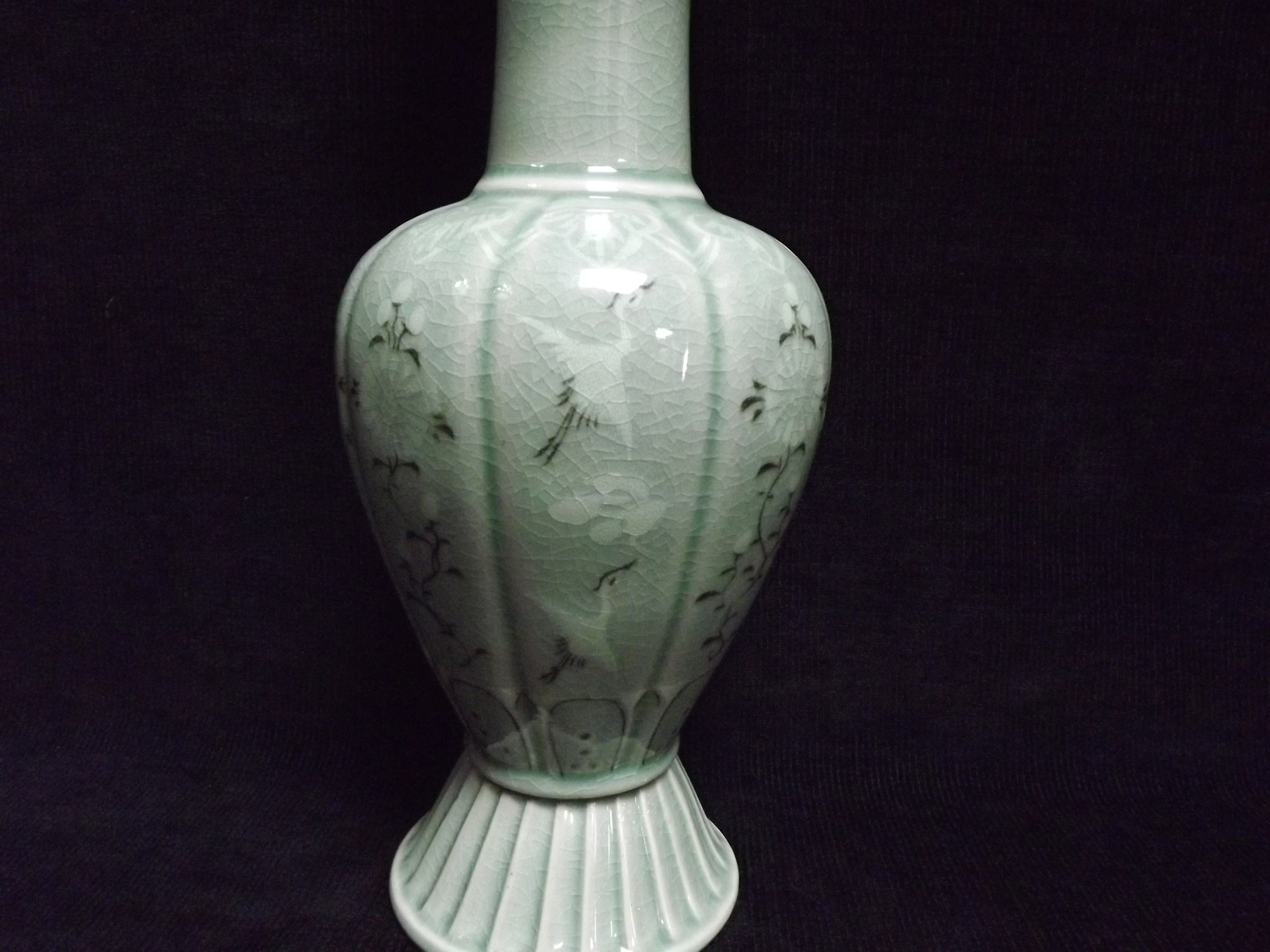 Chinese Celadon Glaze "Storks & Flower" Vase. Buddhist Lingzhi head borders, with Lotus Flowers - Image 7 of 14