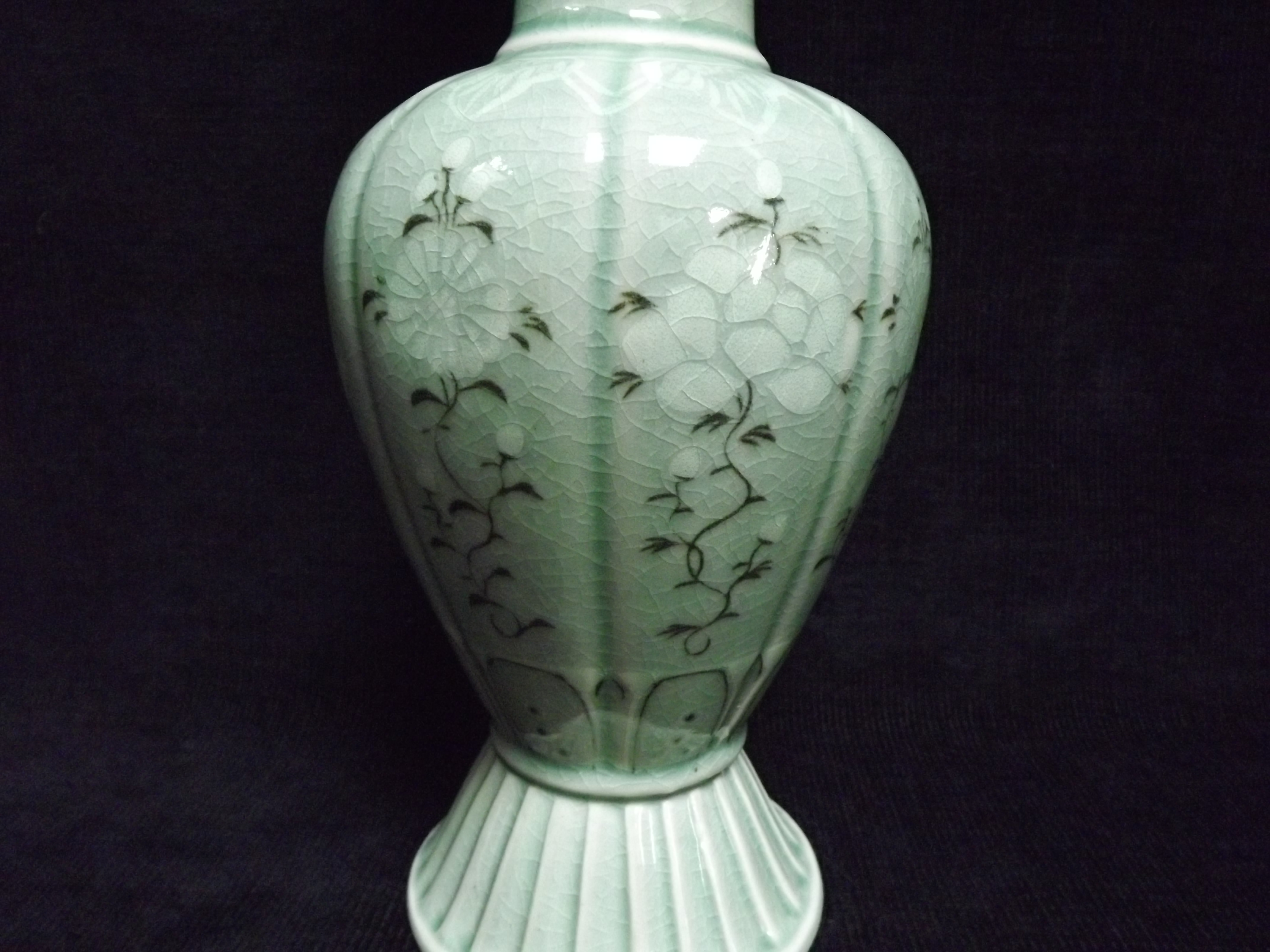 Chinese Celadon Glaze "Storks & Flower" Vase. Buddhist Lingzhi head borders, with Lotus Flowers - Image 6 of 14