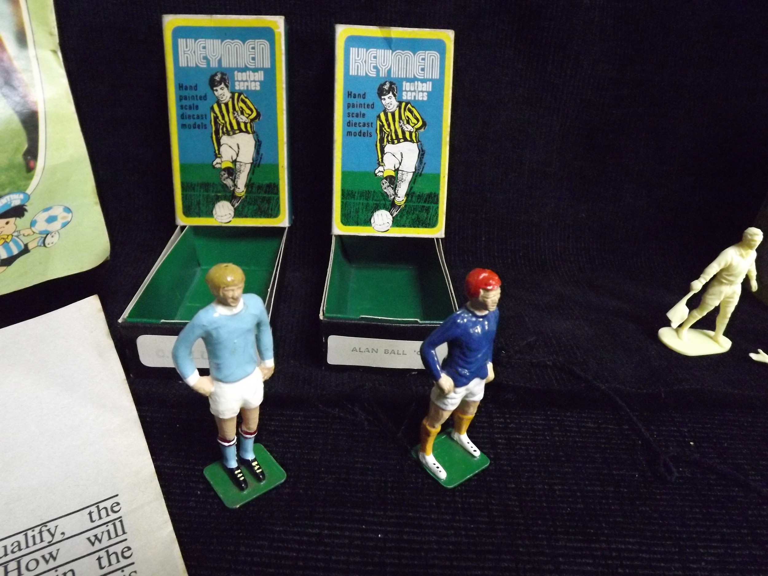 Football Collectors Items. Airfix 51470-3 'Footballers' 1/32 Scale Sports Series(all 29 figures - Image 4 of 9