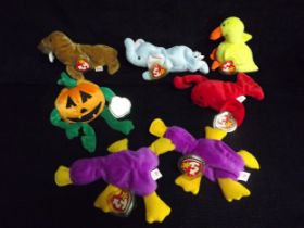 7 x U.S.A. Ty Warner Beanie Babies - 2 x 'Patti' China 1993 P.V.C. Pellets, 'Pumkin' China 1998 P.E.