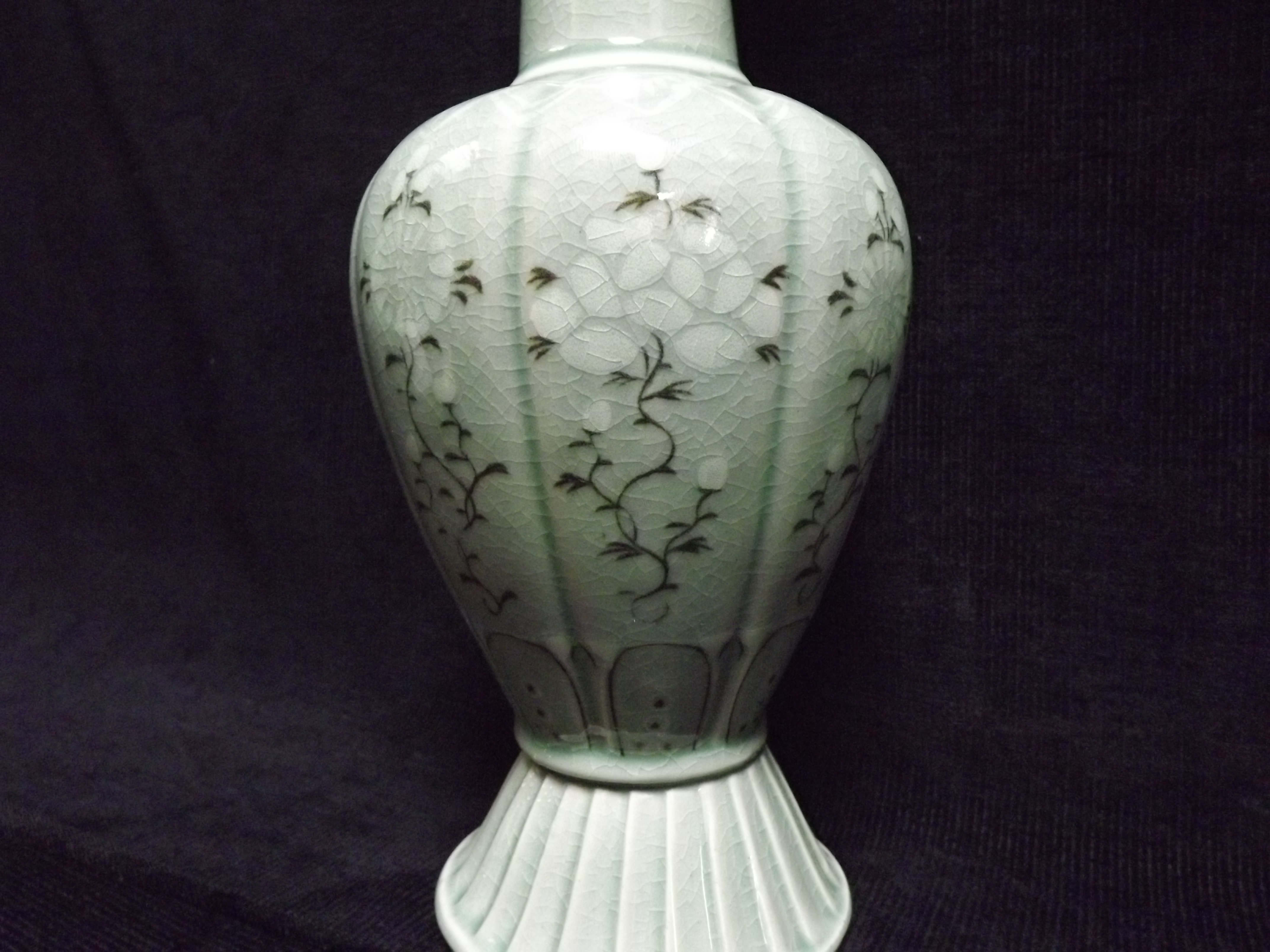 Chinese Celadon Glaze "Storks & Flower" Vase. Buddhist Lingzhi head borders, with Lotus Flowers - Image 8 of 14