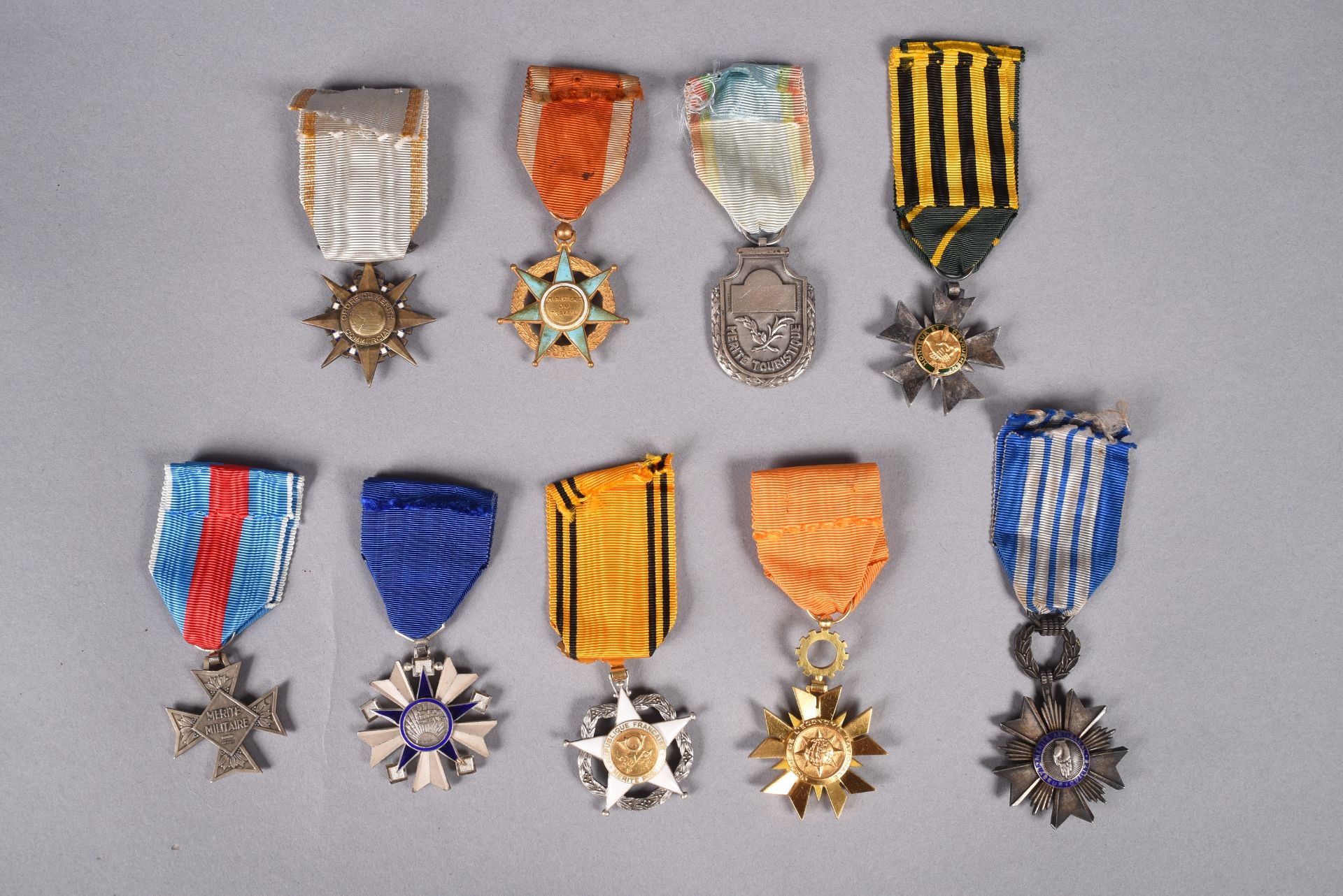 FRANCE. Ensemble de neuf décorations dont: une médaille mérite artisanal; une médaille mérite - Image 2 of 2