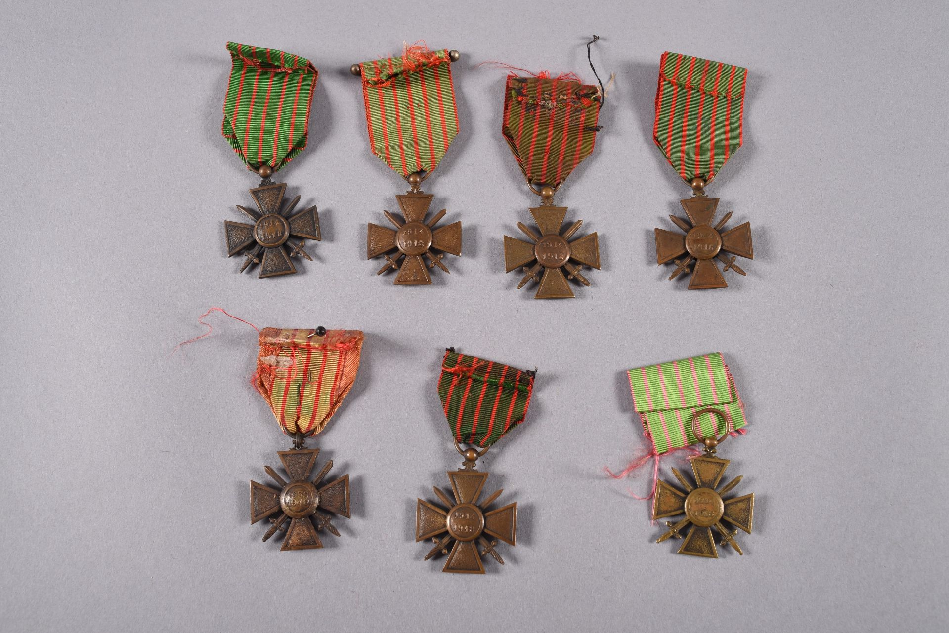 FRANCE. Ensemble composé de sept croix de guerre dont six de la 1ere GM et une de la 2nde GM, avec - Image 2 of 2