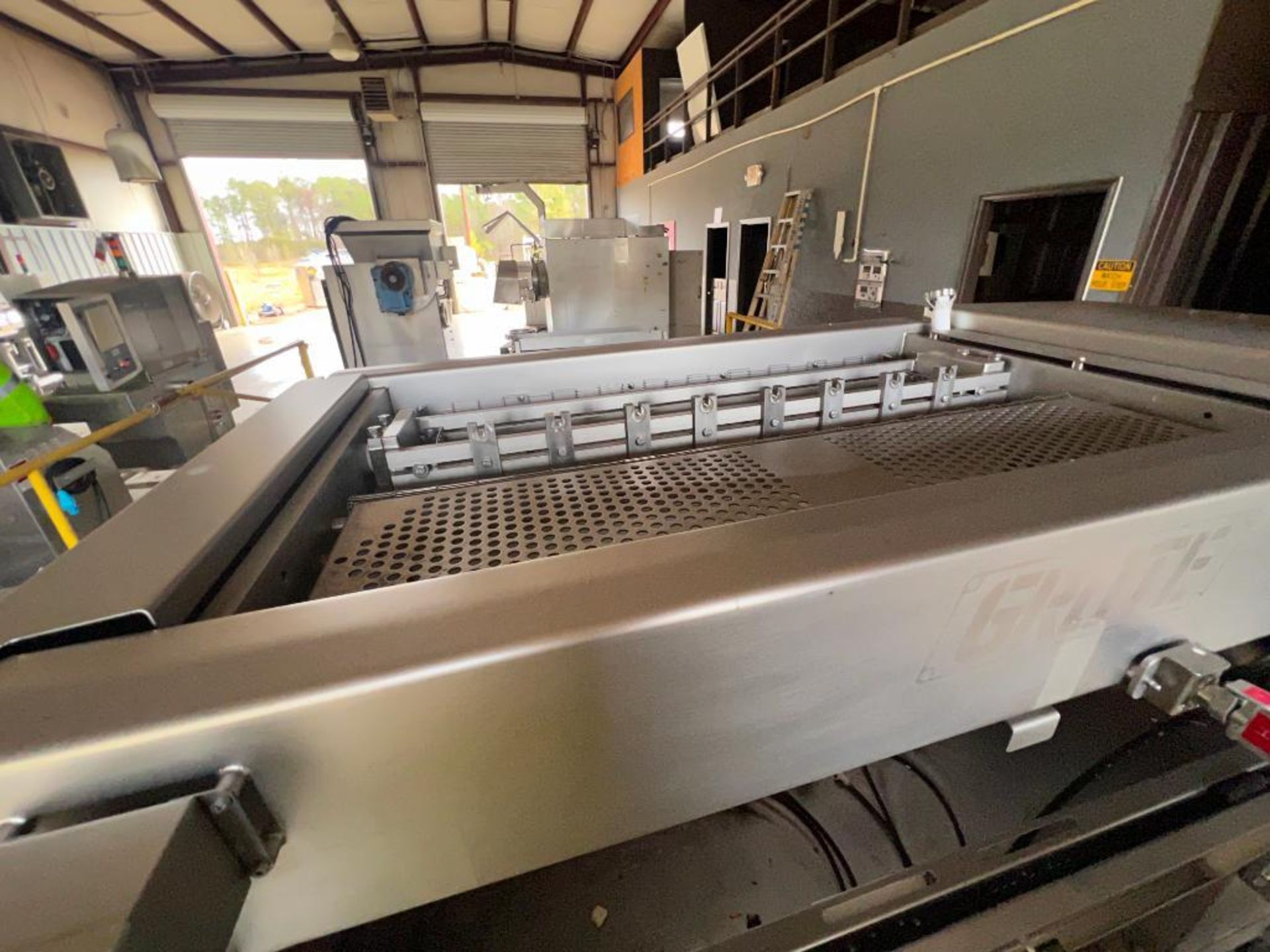 2015 Grote slicer, model: 640E, with (2) stainless steel wash carts - Image 9 of 27