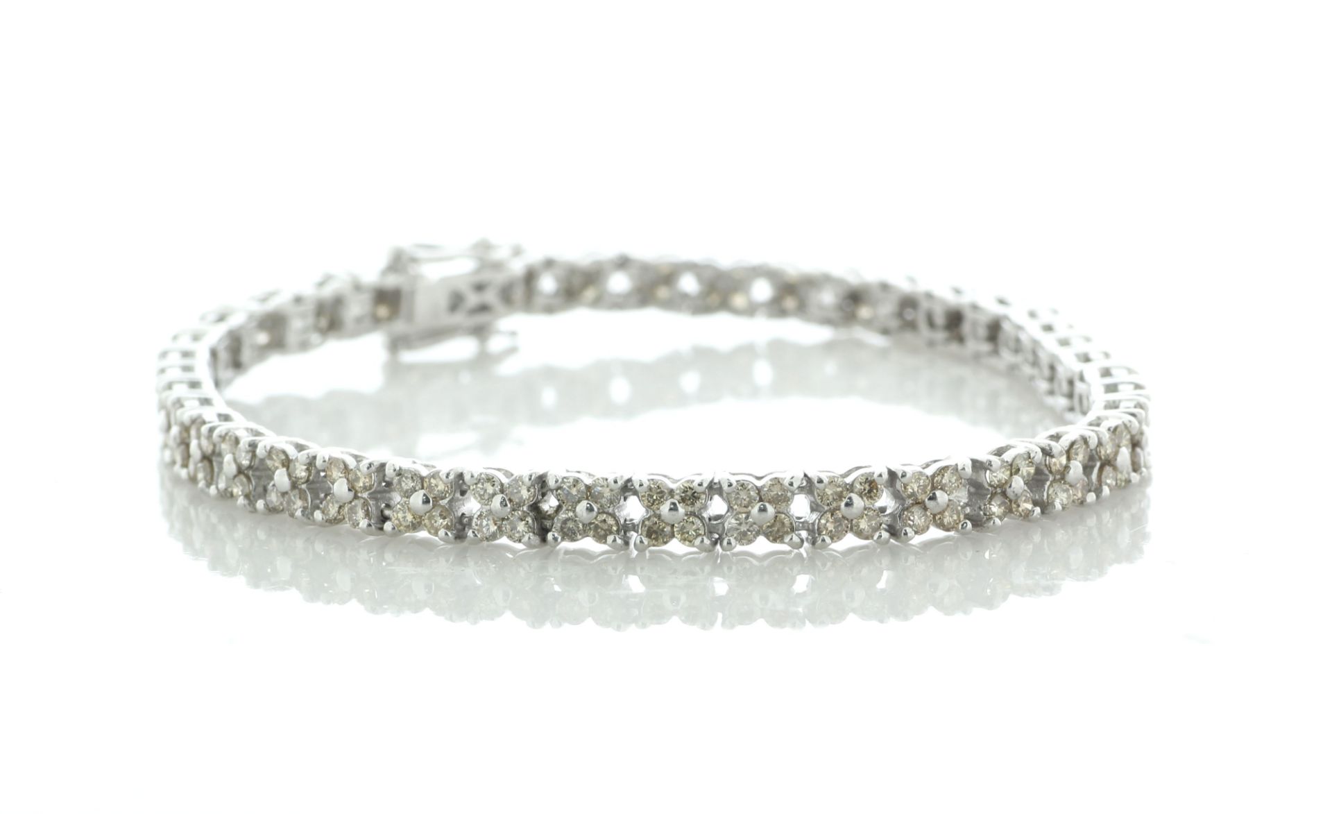 18ct White Gold Tennis Diamond Bracelet 6.5 Inch 3.20 Carats - Valued By AGI £9,600.00 - One hundred