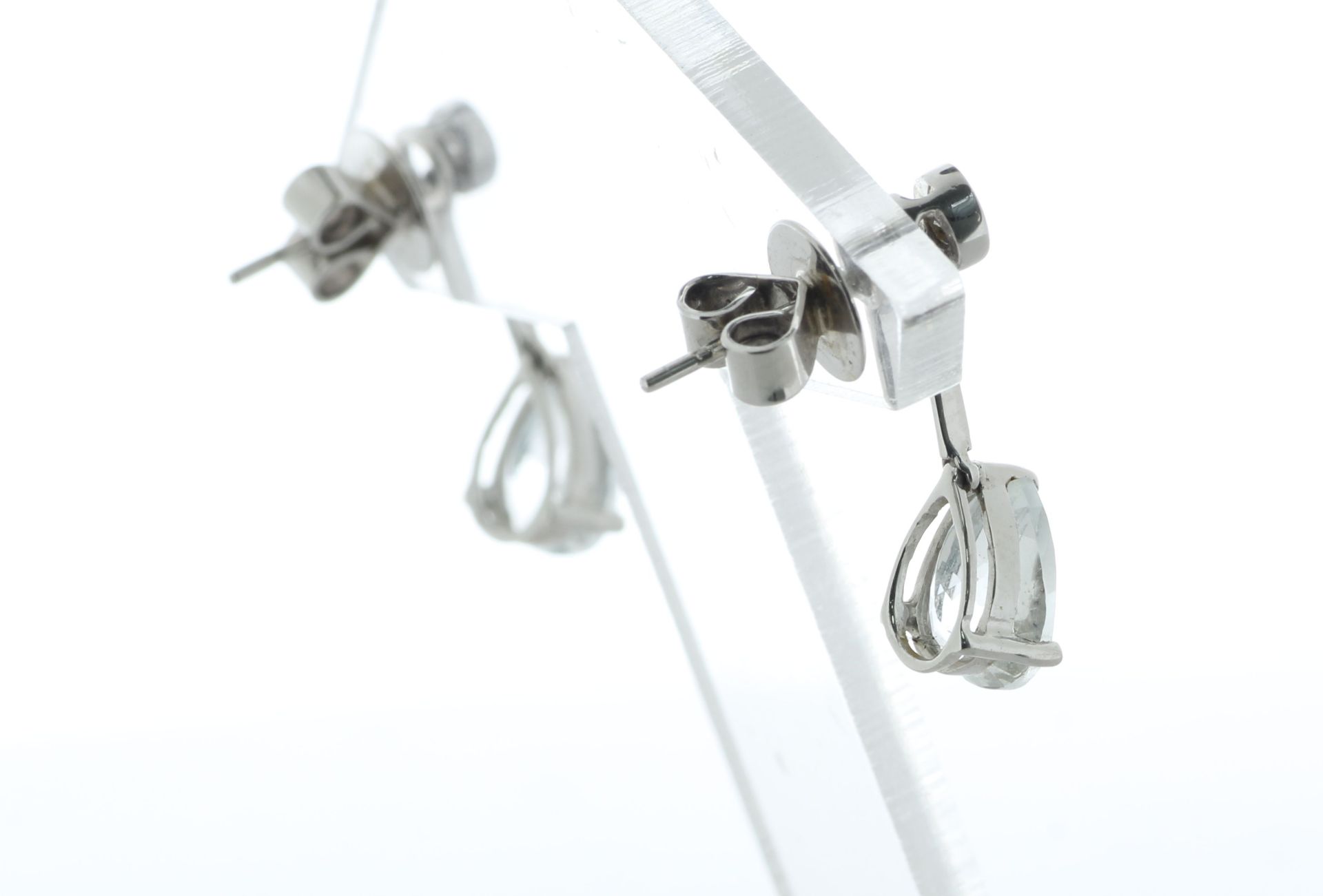 18ct White Gold Diamond And Aqua Marine Drop Earrings (AM1.36) 0.16 Carats - Valued By AGI £3,250.00 - Image 3 of 6