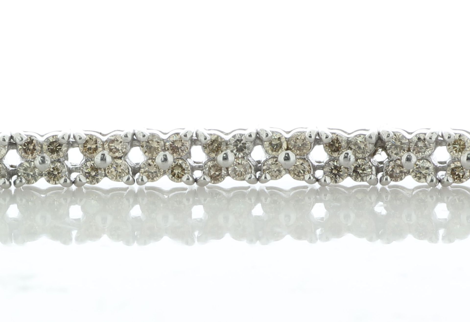 18ct White Gold Tennis Diamond Bracelet 6.5 Inch 3.20 Carats - Valued By AGI £9,600.00 - One hundred - Image 3 of 4