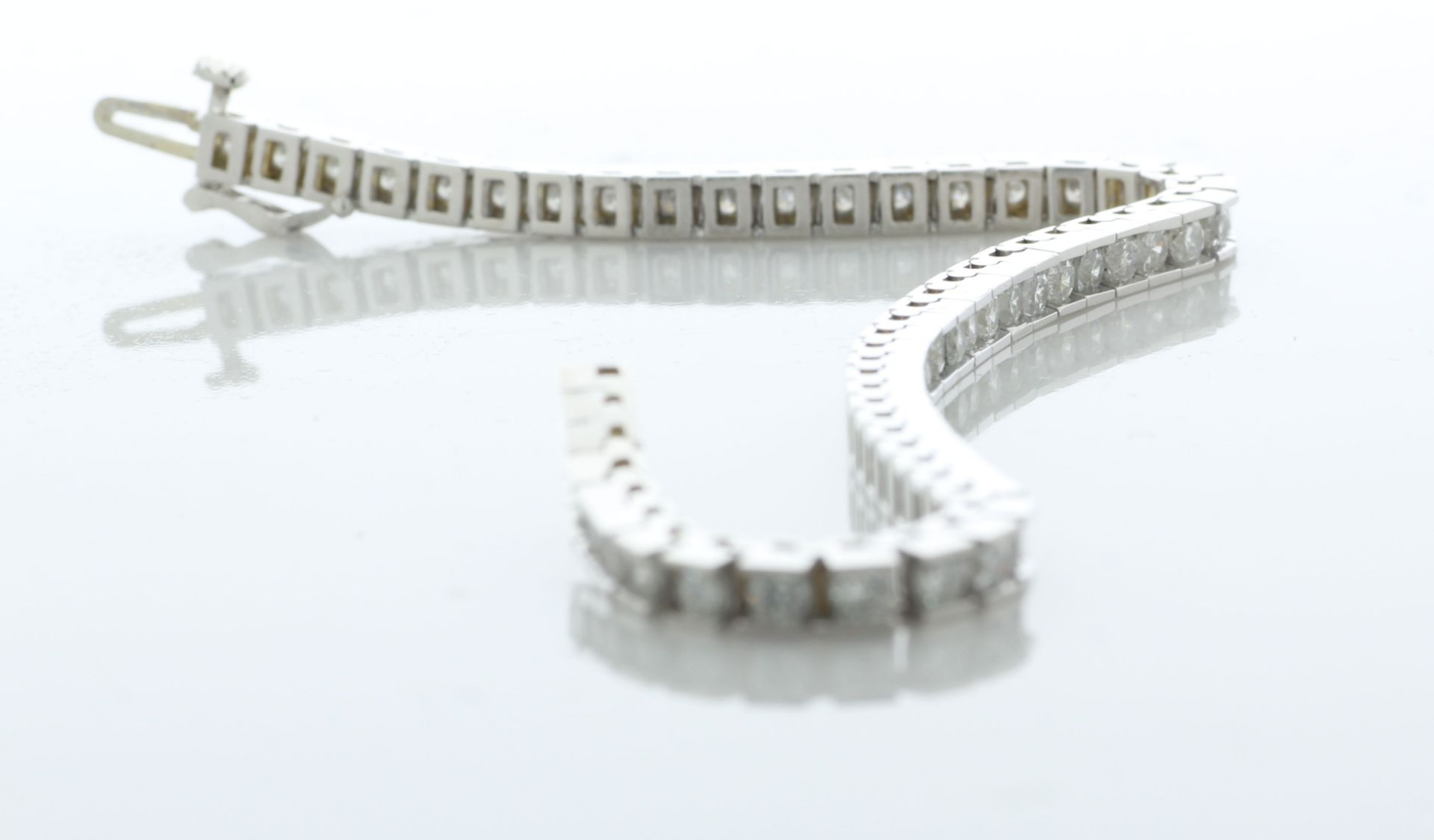 14ct White Gold Diamond Tennis Bracelet 5.00 Carats - Valued By AGI £12,995.00 - Fifty six round - Image 3 of 6