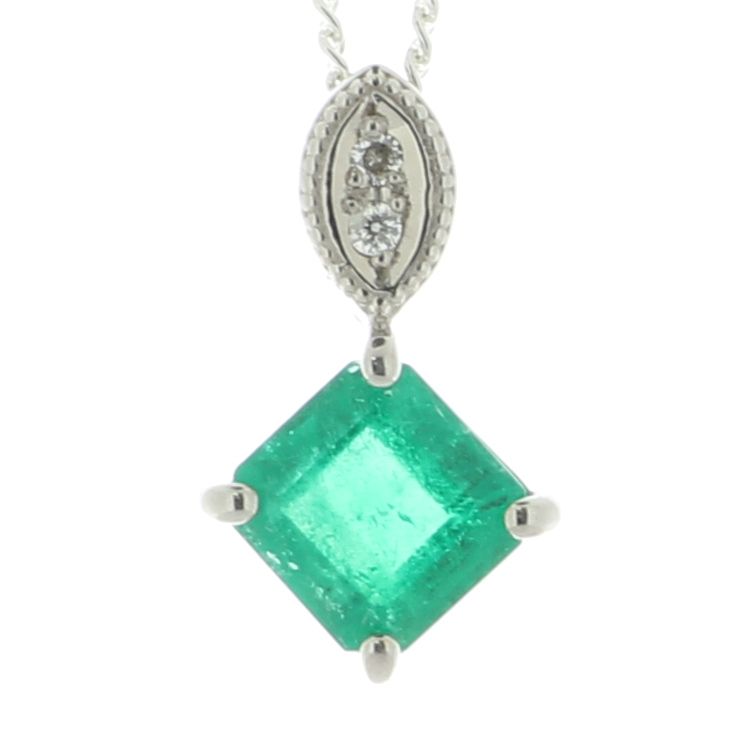 18ct White Gold Diamond And Emerald Pendant (E0.73) 0.01 Carats - Valued By IDI £4,150.00 - A - Image 2 of 4