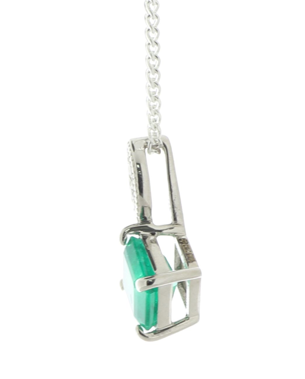 18ct White Gold Diamond And Emerald Pendant (E0.73) 0.01 Carats - Valued By IDI £4,150.00 - A - Image 3 of 4