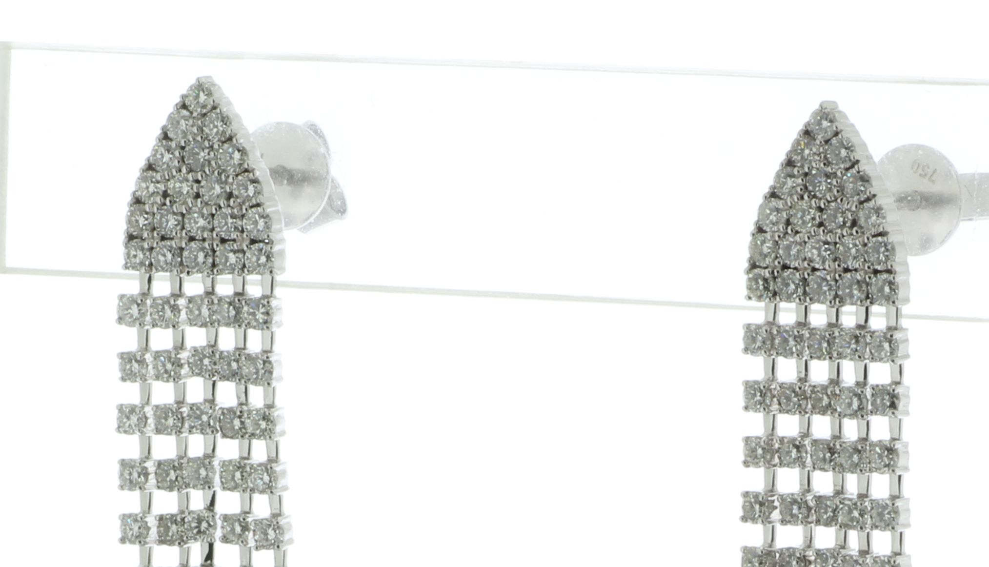 18ct White Gold Diamond Drop Earring 4.40 Carats - Valued By IDI £37,895.00 - One hundred and eighty - Image 3 of 5