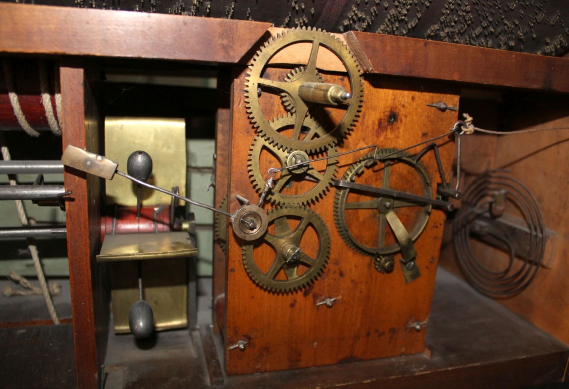 Standuhr mit Flötenspielwerk - Bild 3 aus 10