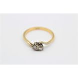 18ct gold vintage diamond twin stones ring (2.1g) size N