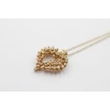 9ct gold and diamond pendant with chain (1.3g)