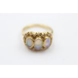18ct gold opal and diamond trilogy halo ring (5.3g) Size O
