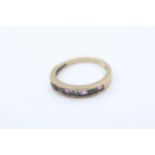 9ct gold topaz and amethyst set half eternity ring - size j1/2 (1.7g)