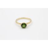 9ct gold diopside solitaire dress ring (1.3g) Size M