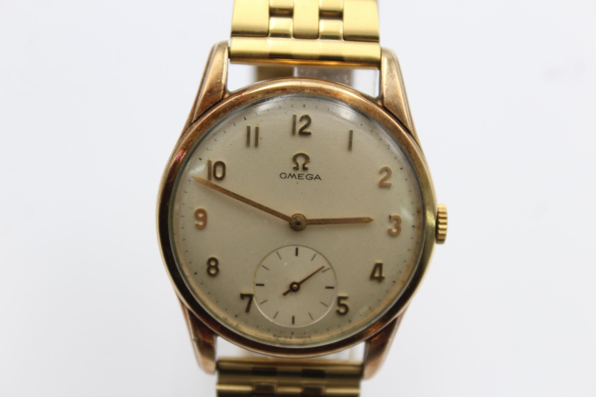 Vintage Gents OMEGA 9ct gold Wristwatch Handwind WORKING // Vintage OMEGA 9ct Gold Wristwatch - Image 2 of 5