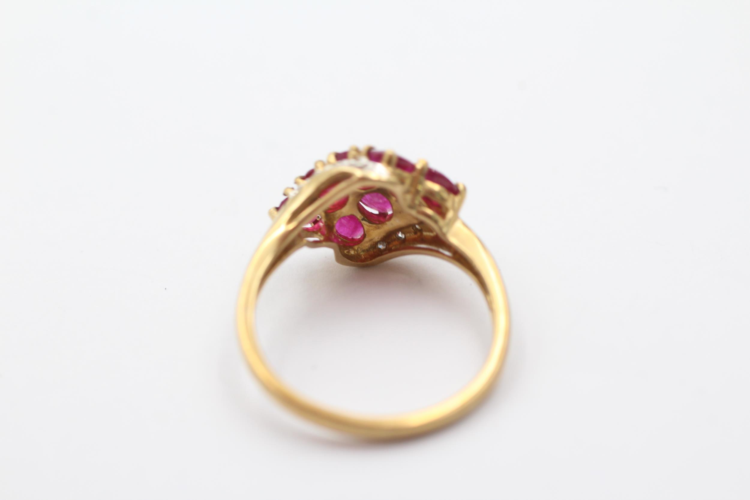 9ct Gold Diamond & Ruby Dress Ring (2.6g) Size N 1/2 - Image 4 of 4