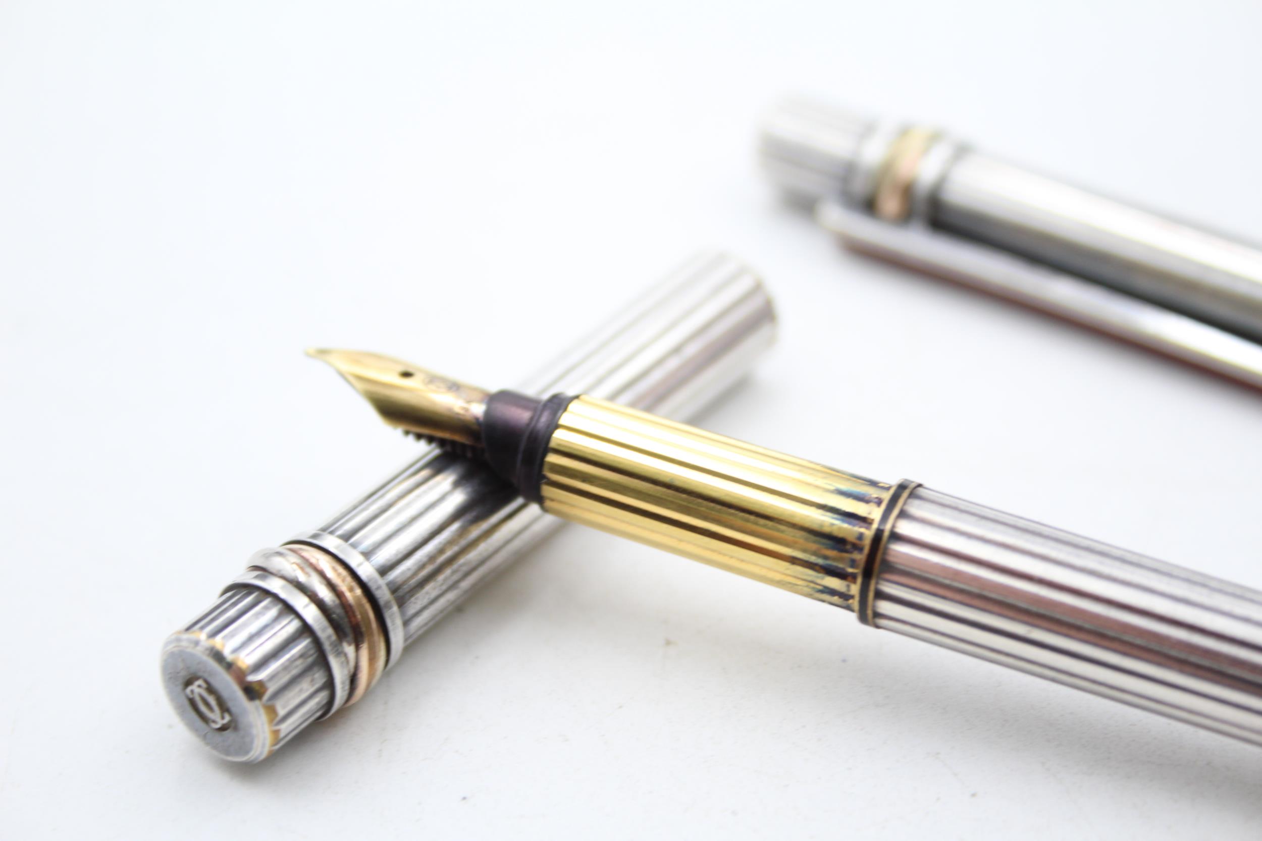 MUST DE CARTIER Silver Plate FOUNTAIN PEN w/ 18ct Gold Nib, Matching Ballpoint // Ballpoint is - Image 2 of 8