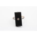 9ct Gold & Silver Art Deco Onyx & White Paste Dress Ring (3.7g) Size M 1/2