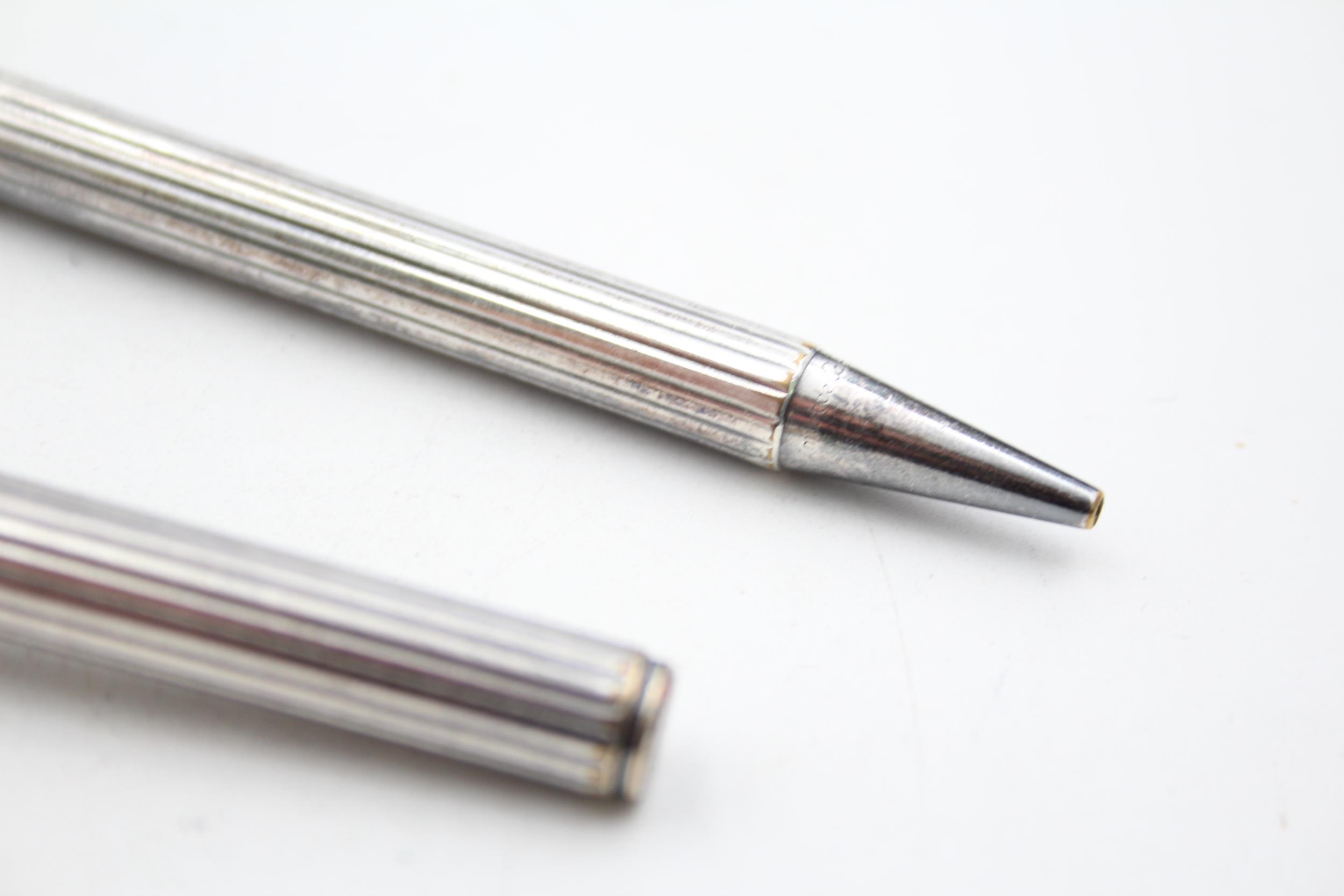 MUST DE CARTIER Silver Plate FOUNTAIN PEN w/ 18ct Gold Nib, Matching Ballpoint // Ballpoint is - Image 4 of 8